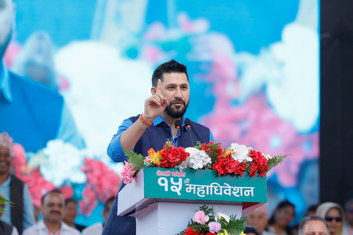 कांग्रेसको मञ्चबाट रवि– ‘मै पनि कांग्रेस हुन्थेँ होला’